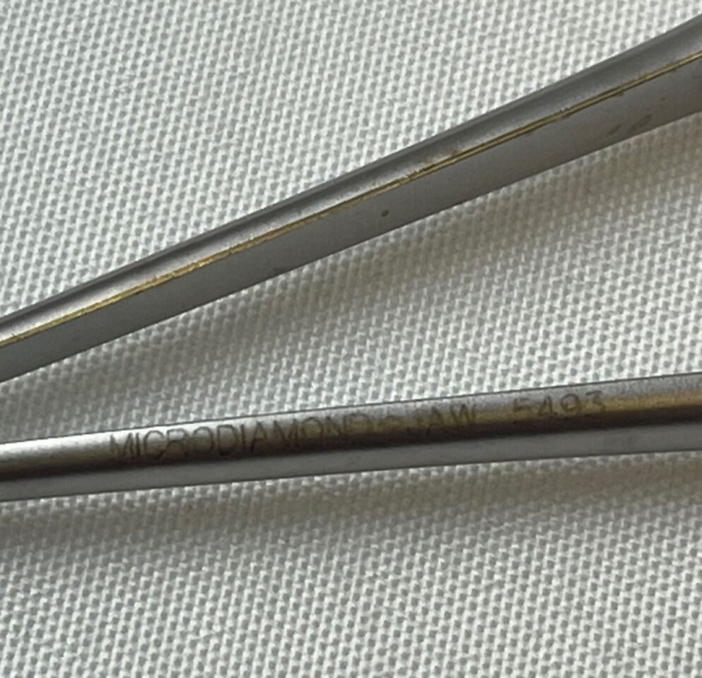 SNOWDEN-PENCER 32-5493 Castroviejo Delicate Needle Holder w Catch 21cm — photo 3