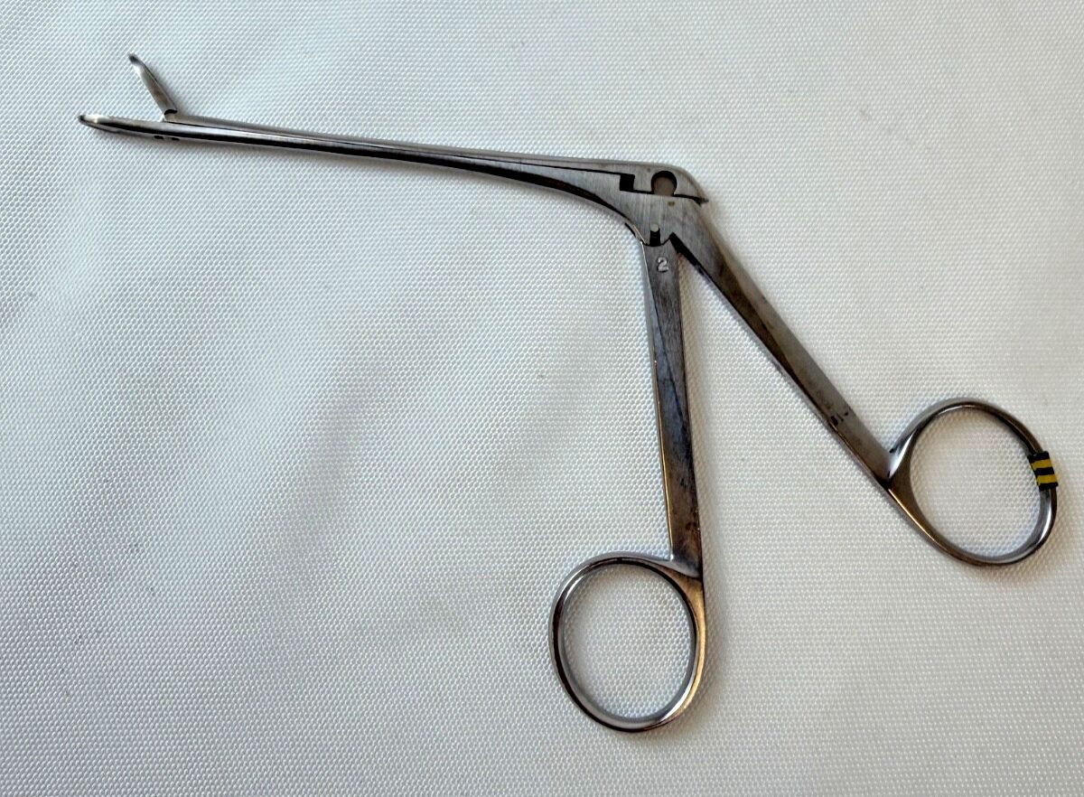 BOSS INSTRUMENTS 93-5669 Blakesley Size 2 Straight Jaw 5mm Bite