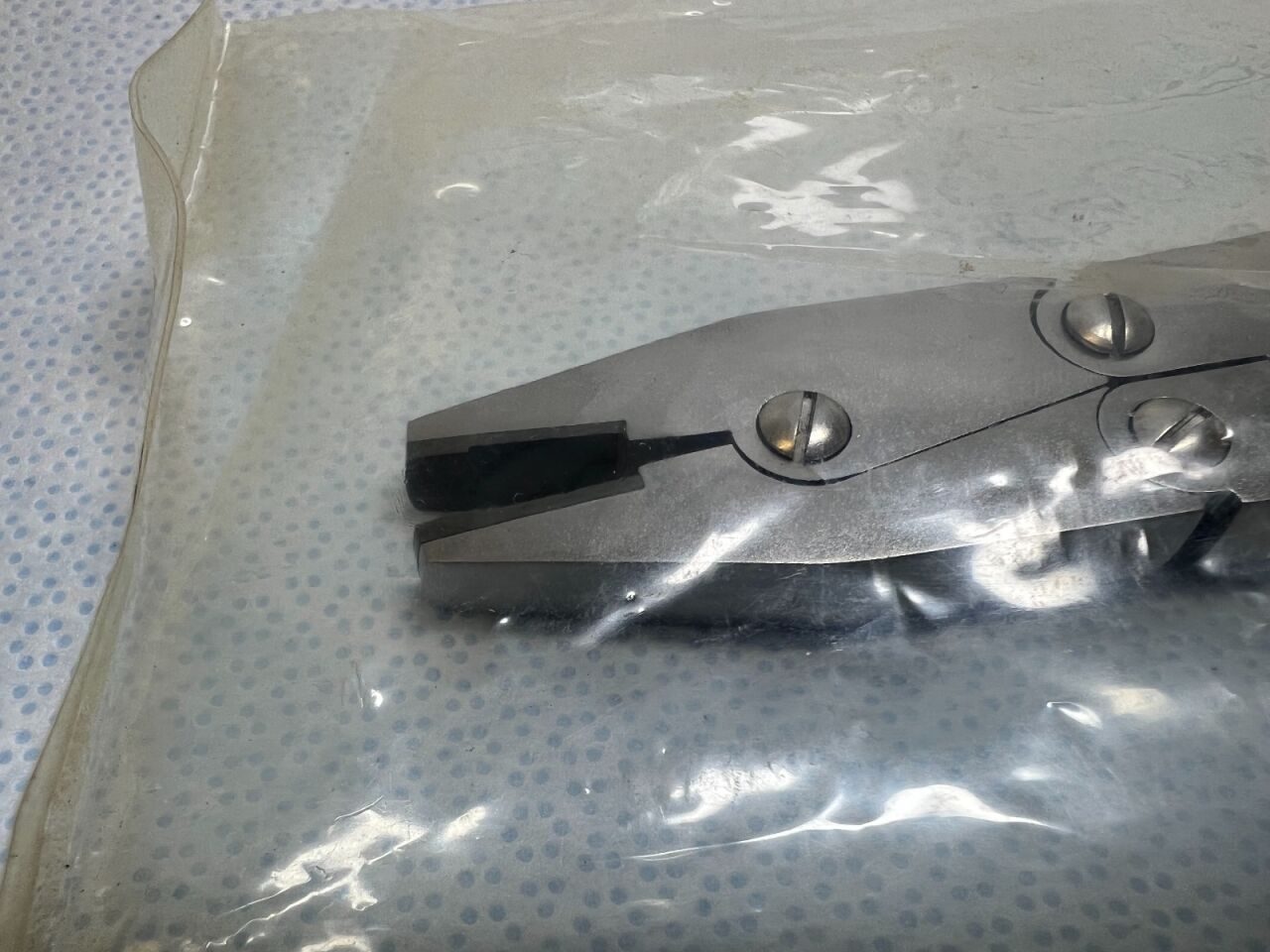 SYNTHES 329.17 Maxillofacial Mandible Pliers 7" w/ Ratchet — photo 2