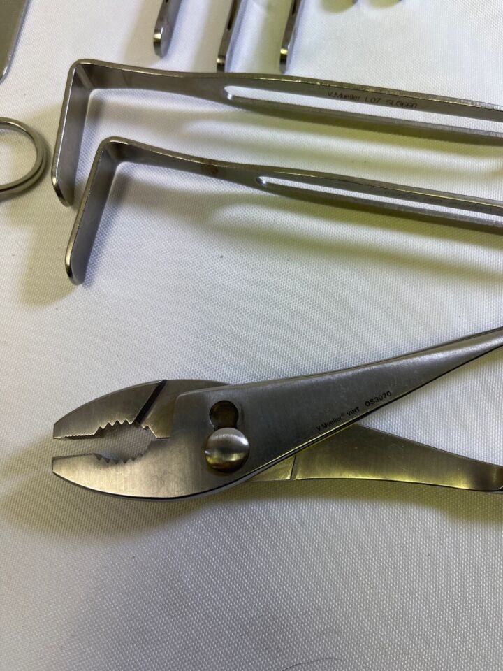 V. MUELLER Various Small Ortho/Podiatry Set w/ Sterilization Case — photo 10