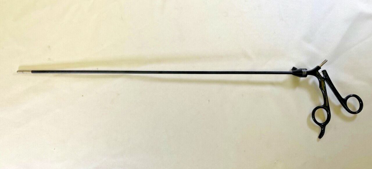MILLENNIUM SURGICAL 72-5215568A 5mm x 45cm Laparoscopic Spiked Biopsy Cup Forcep — photo 1