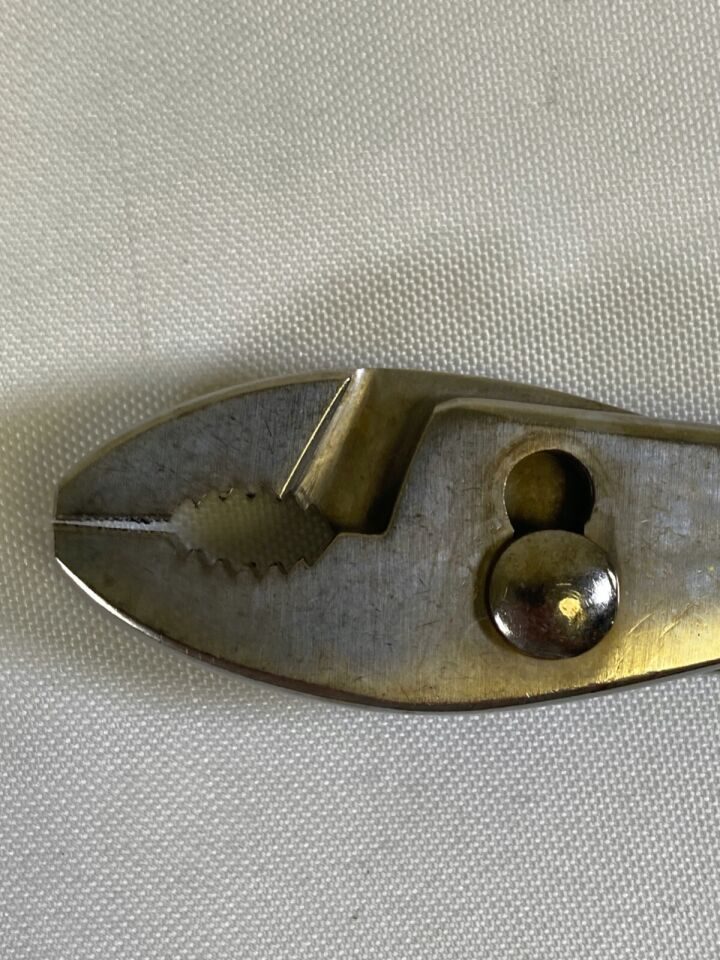 V. MUELLER OS3070 Slip Joint Utility Pliers 10mm Wide Tip L: 7.75" — photo 3