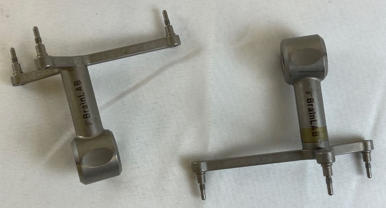 BRAINLAB VarioGuide 17 Piece   Disc Array Holder Instruments w/ Tray Neuro Spine — photo 12