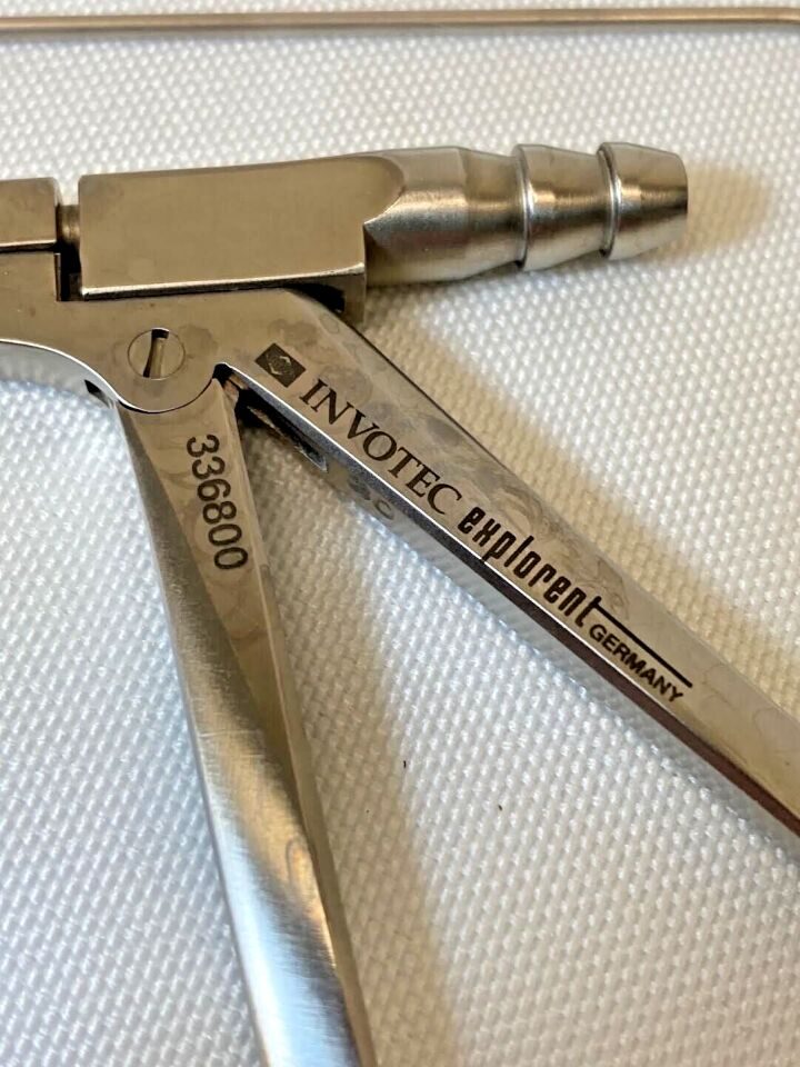 INVOTEC 336800 Blakesley Suction Forceps w/ Integrated Suction Channel — photo 3