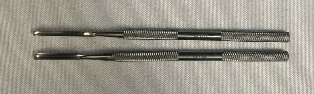 W. LORENZ 03-1083/4 Pair of Gouges 3.0/4.0mm X 15cm Rounded Handle — photo 1