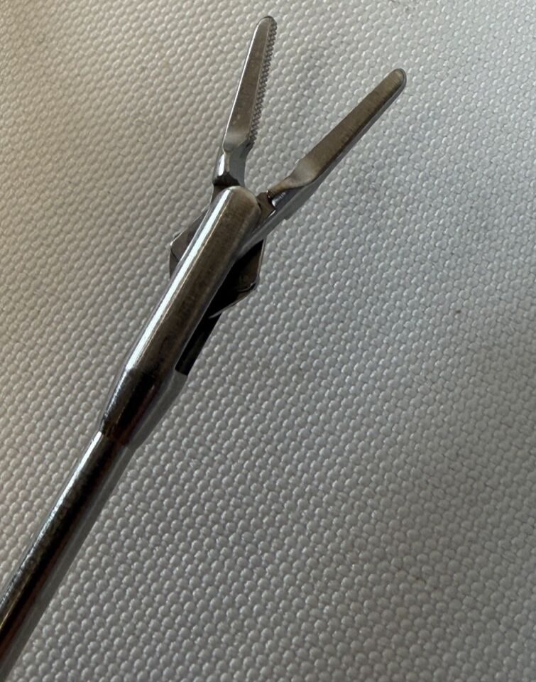EDWARDS ERGN10330 Minimally Invasive CV Forcep Set — photo 4