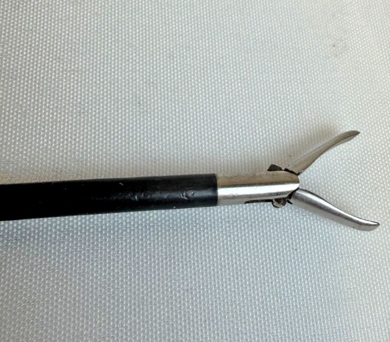 R. WOLF 8383.03 Laparoscopic 5mm x 33cm Atraumatic Monopolar Grasping Forceps — photo 6