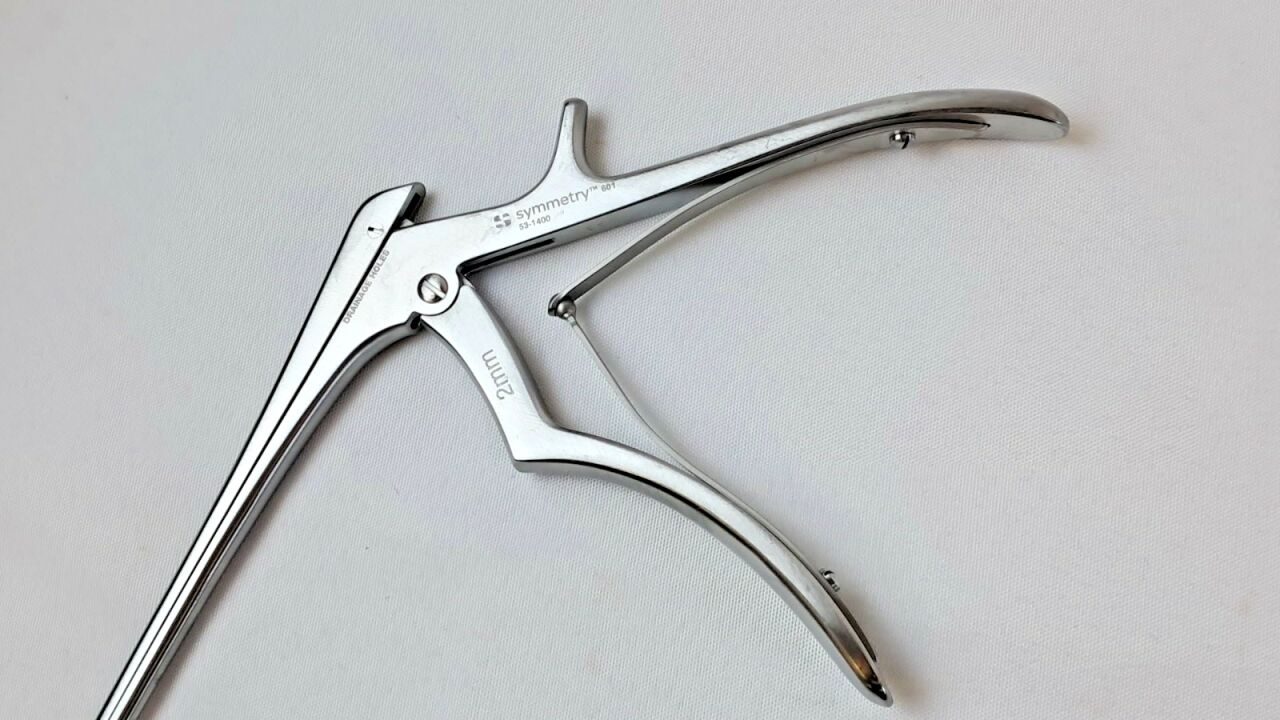 SYMMETRY Codman 53-1400 51400 Lumbar Kerrison Rongeur w/ Drain Holes 2mm Punch 40° Up 7" — photo 3
