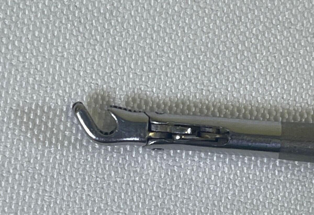 KARL STORZ 26177VS 5mm x 34cm Laparoscopic Suture Grasping Forcep — photo 5