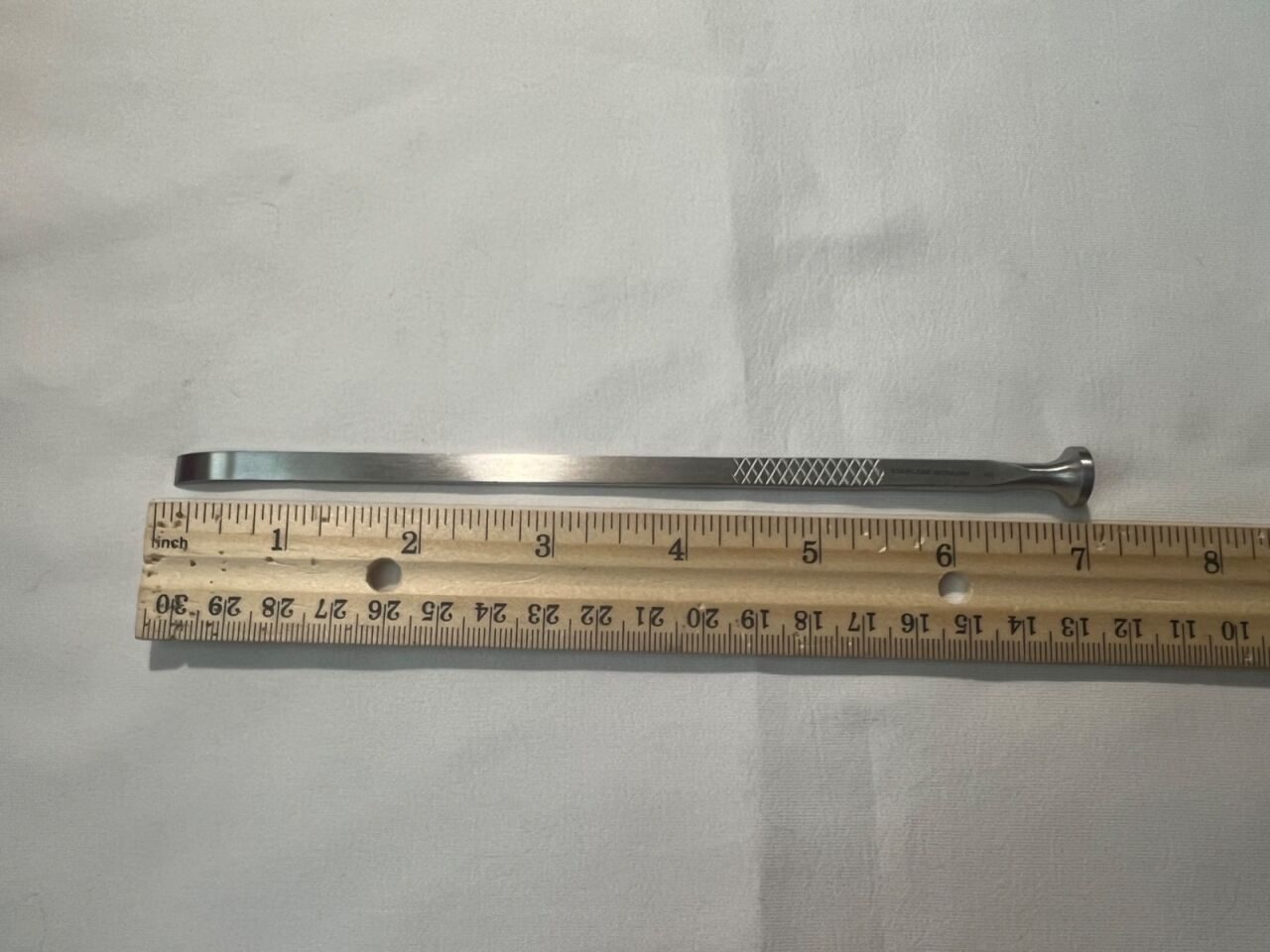 MILLENNIUM 17-010407 Epker Osteotome Slightly Curved 6mm X 1.2mm Blade 7" Length — photo 4