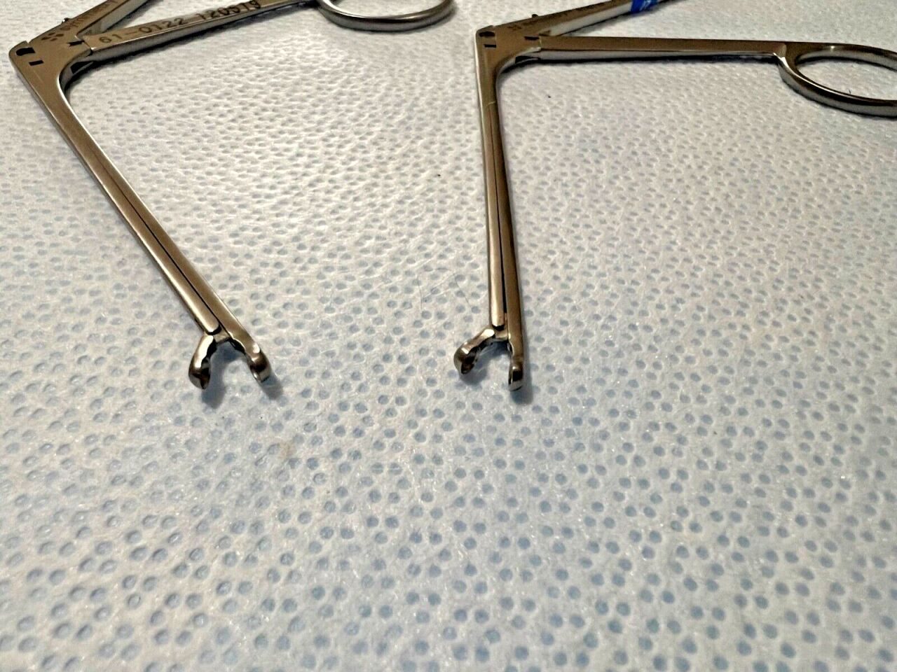 SYMMETRY 61-0122 Set Of 2 Hartman-Herzfeld Cup Forceps 3mmX6mm Jaws 5-1/4" ENT — photo 2