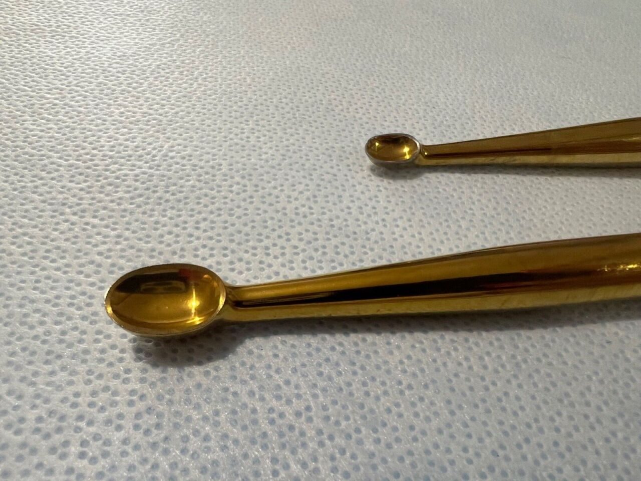 Size 3 Length 9" / Size 6 Length 11" Gold Orthopedic Cup Curettes — photo 3