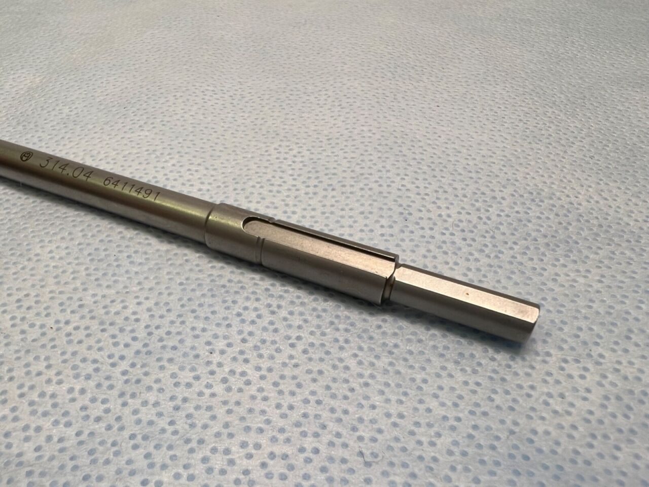 SYNTHES 314.04 Hexagonal Driver Shaft 270mm X 4mm — photo 4