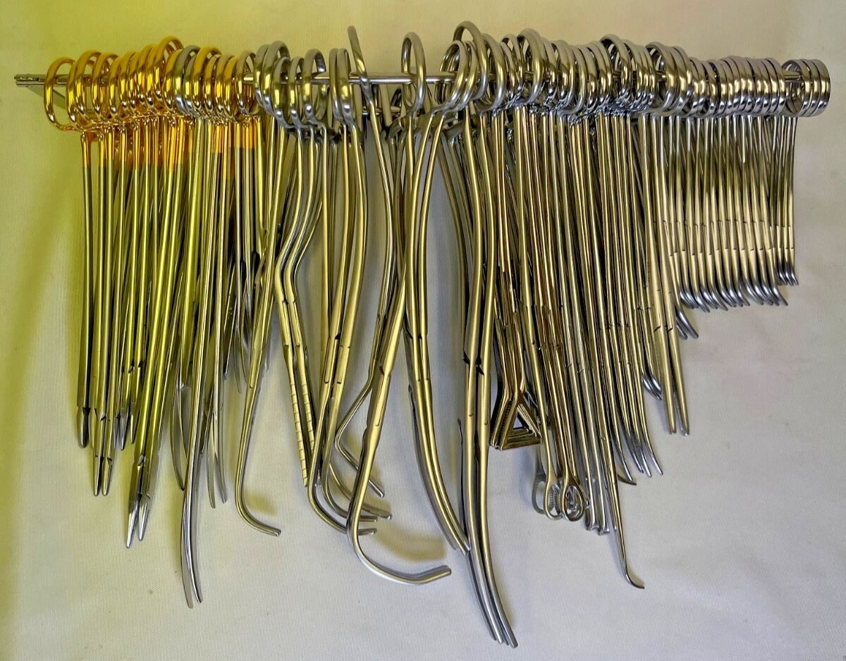 VARIOUS  97 Piece Codman Jarit Thoracotomy Instrument Set w/ Case — photo 6