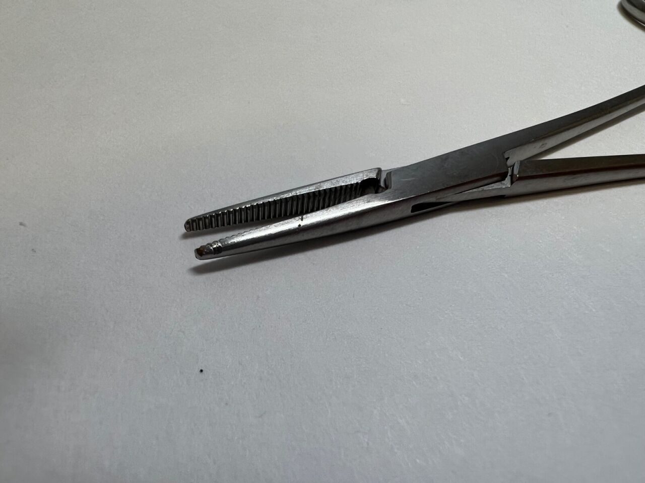 PILLING  Lot Of 10 Konig Hemostatic Straight Serrated Jaw Forceps — photo 3