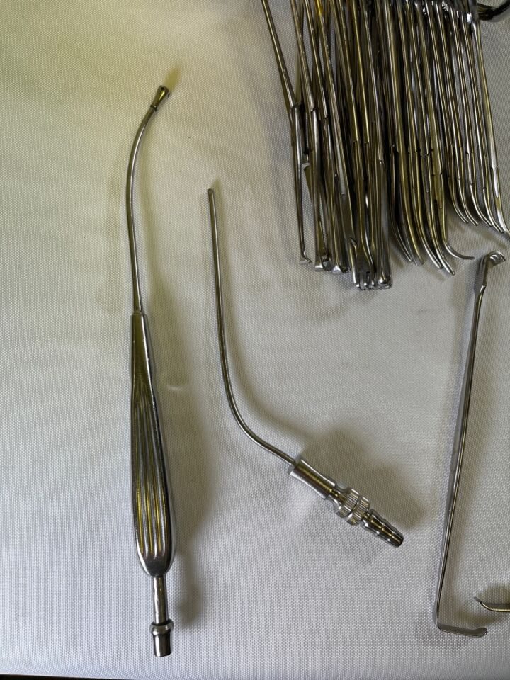 PILLING WECK  27 Piece Thyroid Instrument Tray w/ Sterilization Pan ENT — photo 2