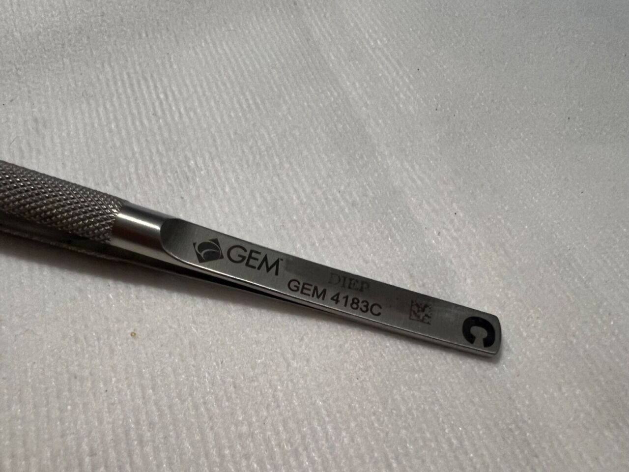 SYNOVIS 4183C Microvascular Anastomotic Coupler 7" Length — photo 3