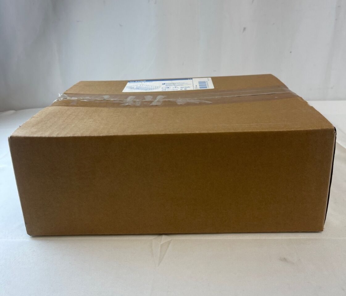 MEDTRONIC EA900 Accessory IV Poles