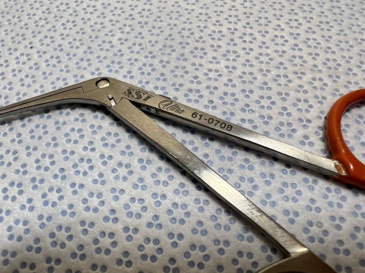SSI ULTRA 61-0708 Curved Right House ENT Scissors 5-1/4" — photo 2