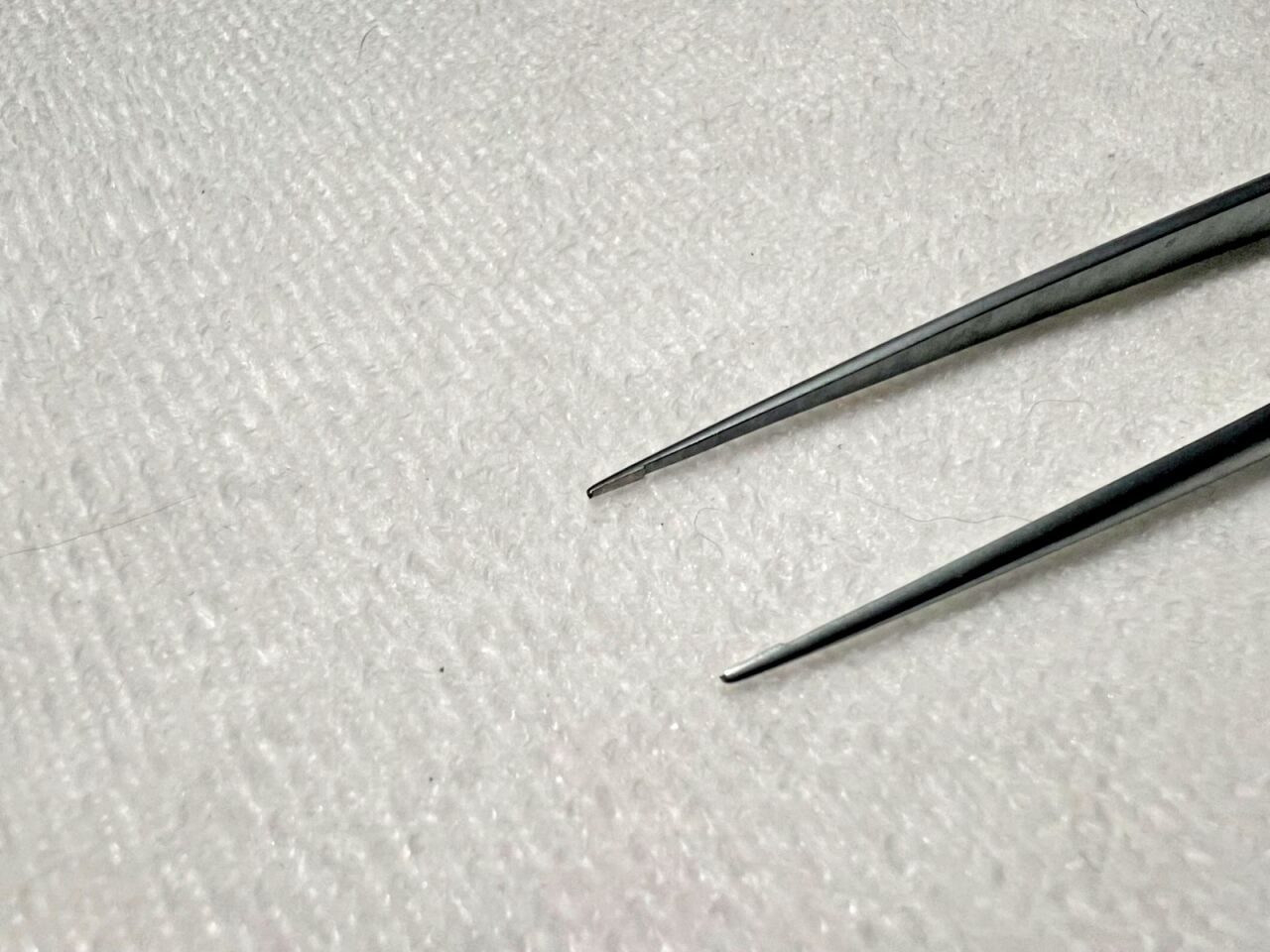 CODMAN 80-1858 Jones Titanium Straight Forceps .003" Teeth x 8.5" Length — photo 2