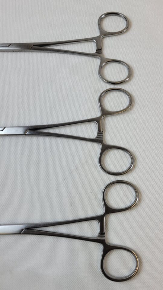 SYMMETRY SURGICAL 19-4133 Set of 3 Tube Clamping Forceps Cross-Hatched Jaws 6-1/2" — photo 3