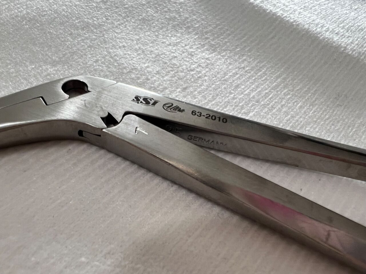 SSI ULTRA 63-2010 Weil-Blakesley Nasal Forceps Fenestrated Oval Cup 4mm Size #1 — photo 2