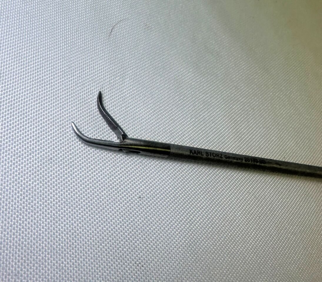 KARL STORZ 26173SC Szabo-Berci Parrot Jaw Laparoscopic Needle Holder — photo 4