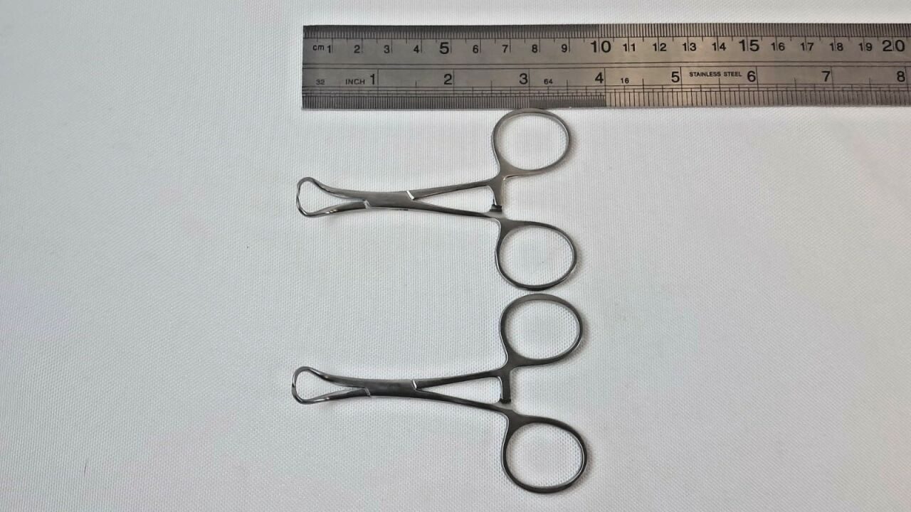 V. MUELLER SU2900 Towel Forceps, Lot of 2 — photo 5