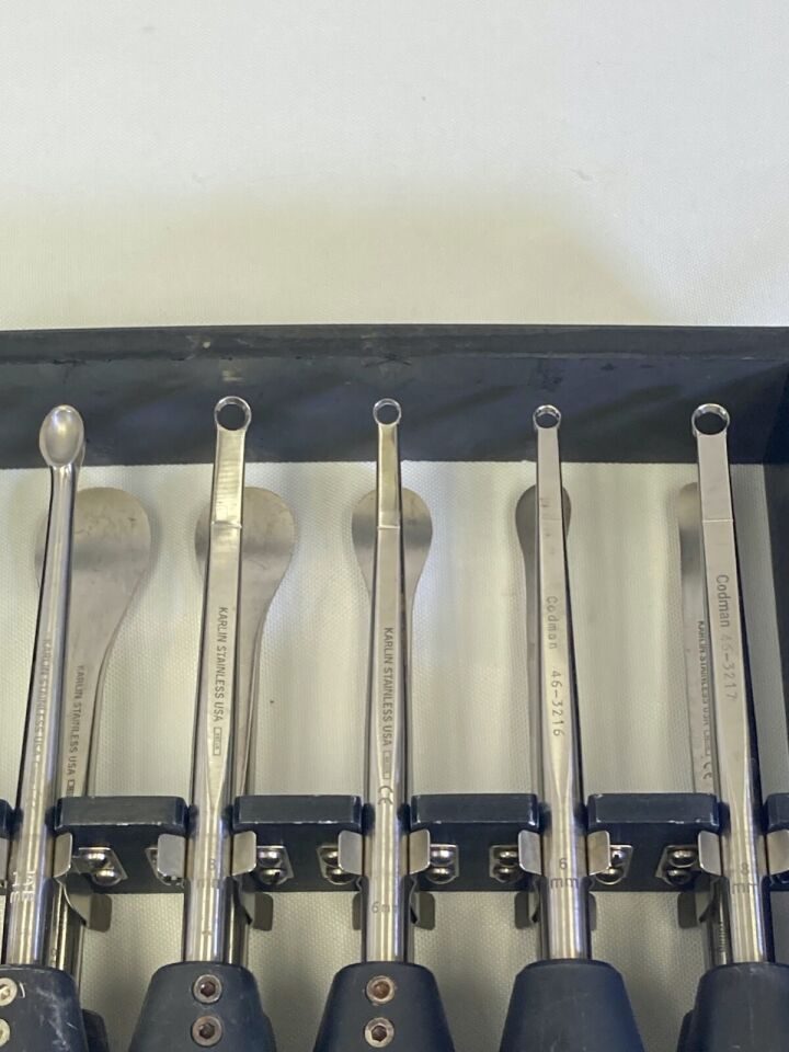 CODMAN Karlin XL Magnum Ring Curettes & Elevator w/ Holding Case Set — photo 9