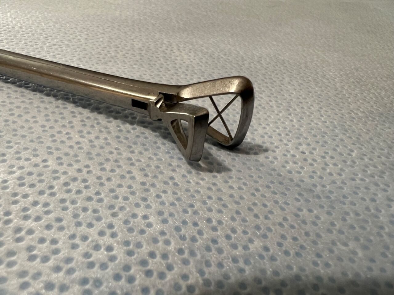 V. MUELLER MO2170 Schmeden Tonsil Punch 6mm x 10mm Jaws 8" Length ENT — photo 2