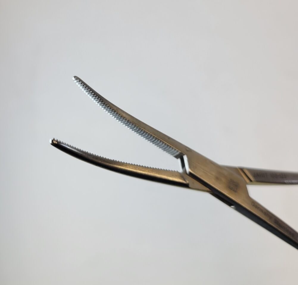 JARIT 106-121 Curved Crile Artery Forceps Serrated Jaws — photo 6
