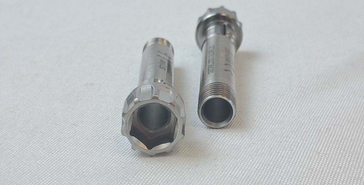 STRYKER 2353-4104 Lot of 2 Nail Holding Screw — photo 4