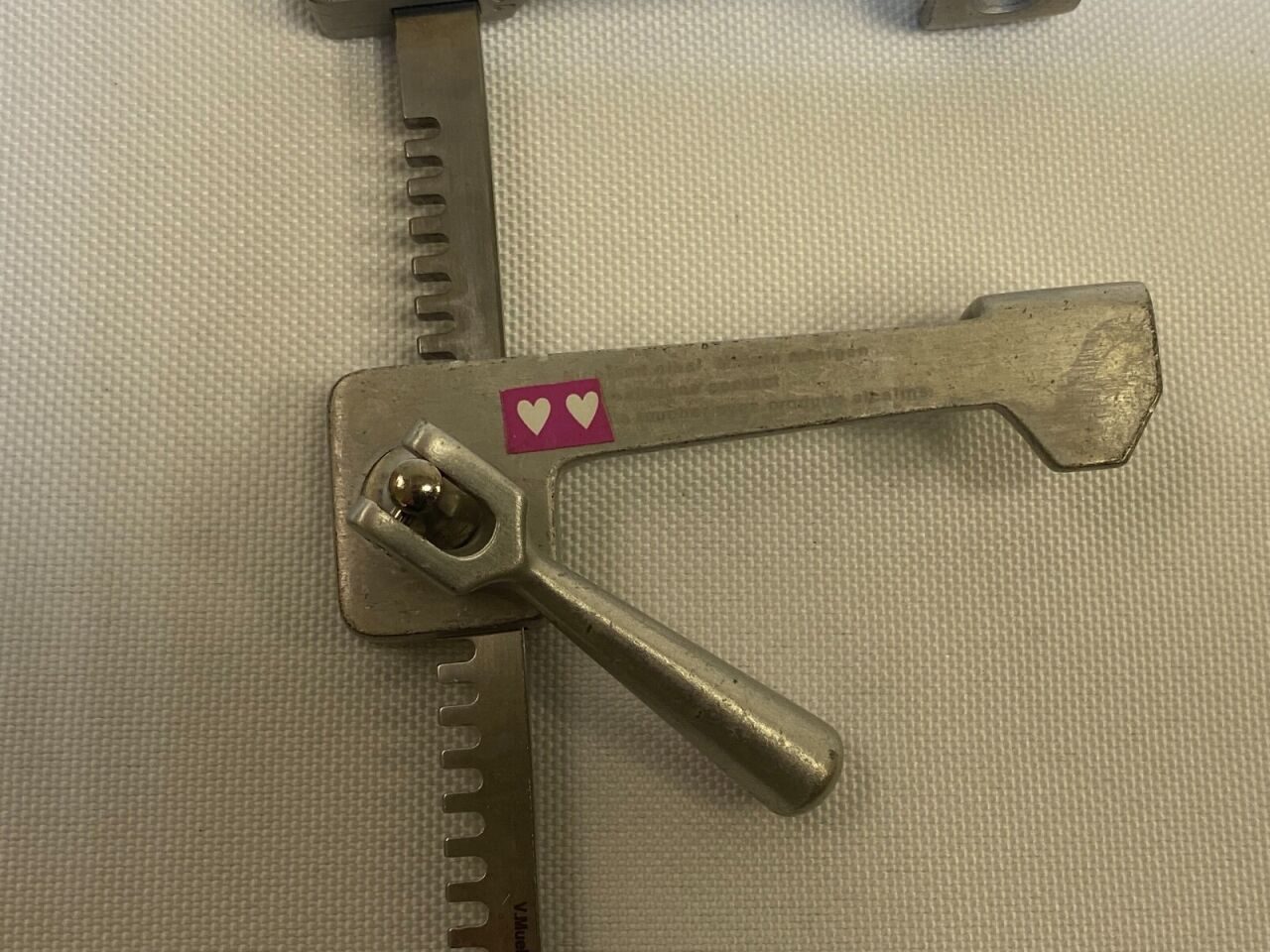 V. MUELLER CH-1260 FINOCHIETTO Infant Rib Spreader, Aluminum Blades   Arms — photo 2