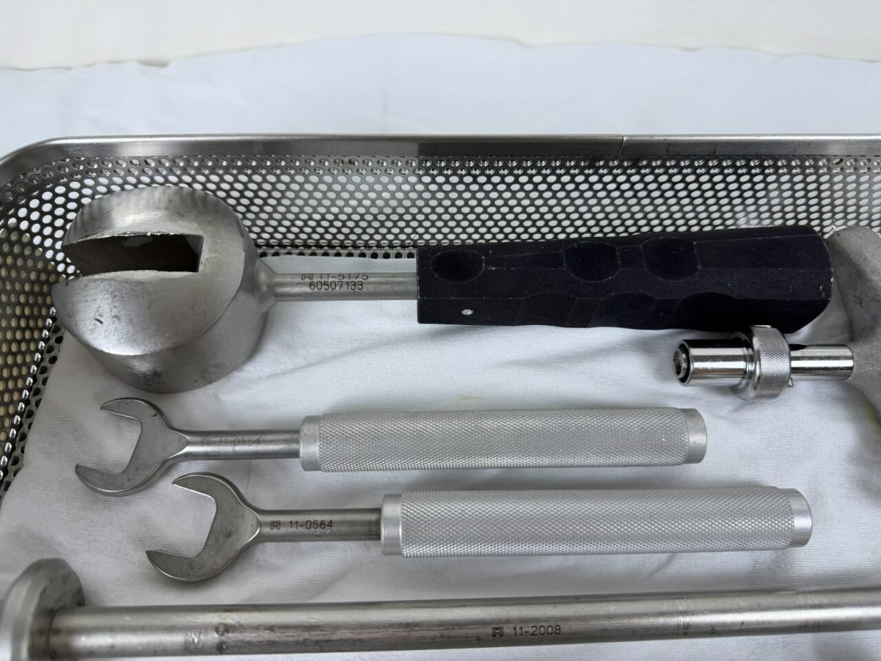 SMITH & NEPHEW 11-5175 Russell Taylor Femoral/Delta Femoral/Tibial Instrument Set — photo 2