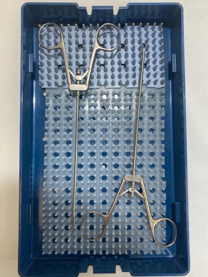 Pair of 8" Scissor Handled Tendon Retriever Forceps w/ Case — photo 2