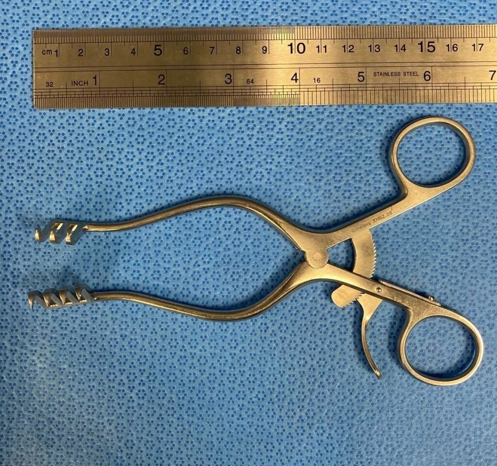 V. MUELLER SU3112 Self Retaining 6.5" Weitlander Retractor 3x4 Sharp Prong — photo 8