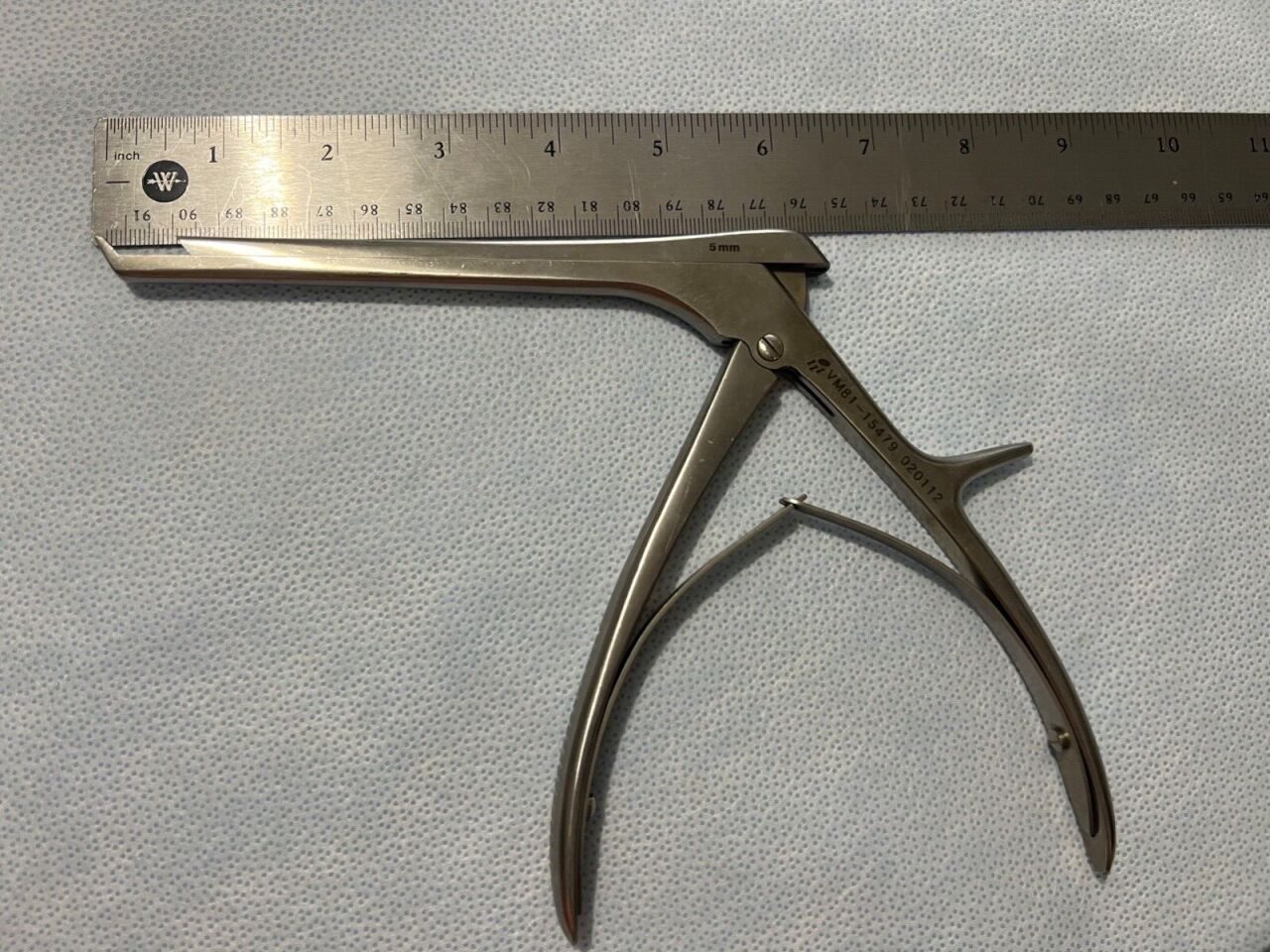 V. MUELLER VM81-15479 Kerrison Rongeur 5mm X 40deg Up Bite X 6" Length — photo 5