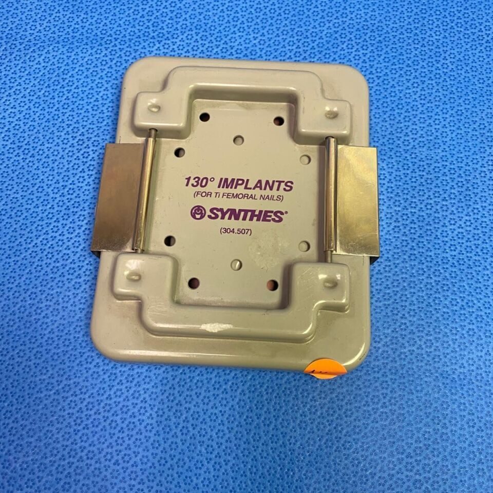 SYNTHES Implants 130°  for Femoral Nails — photo 3