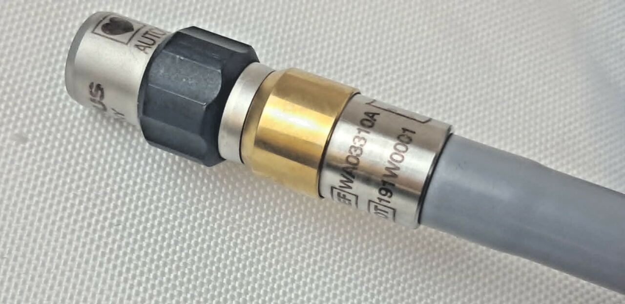 OLYMPUS WA03310A Autoclavable Fiber Optic Light Cable — photo 5