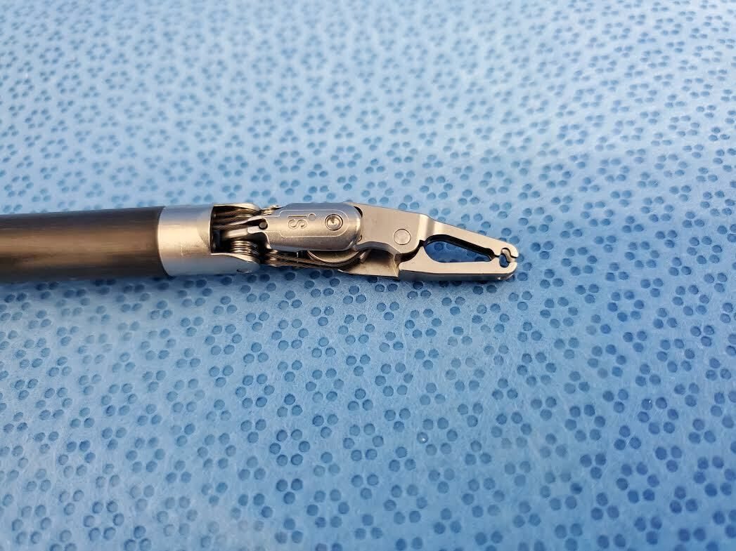 INTUITIVE SURGICAL 420327 Da Vinci 8mm Hem-o-lok Medium Large Clip Applier — photo 4