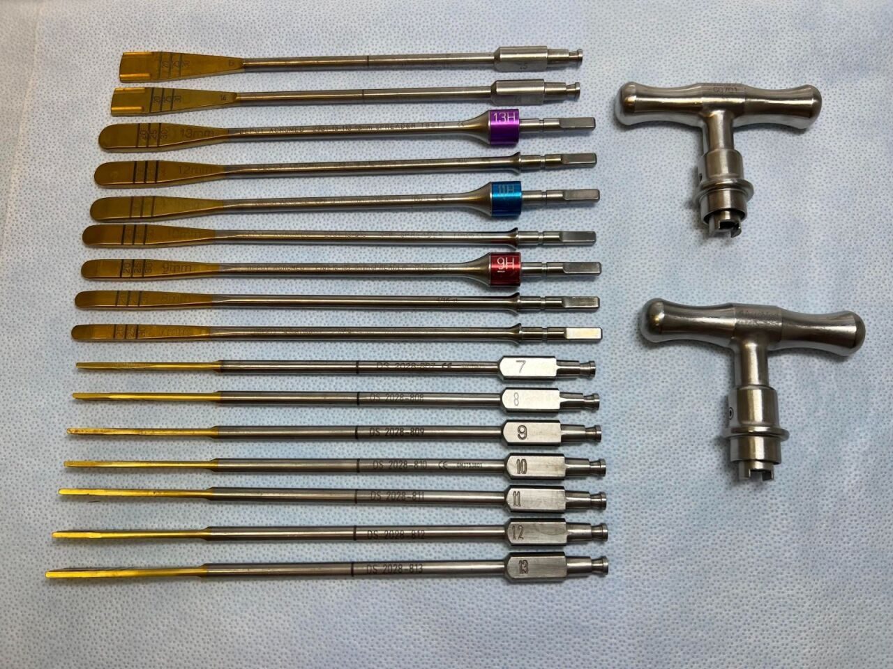 SYNTHES Various Reamers/Spreaders w/ 2 Acromed 202950 T-Handles — photo 8