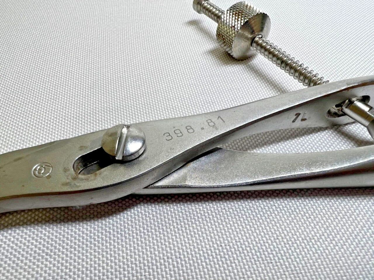 SYNTHES 398.81 Self-Centering Bone Forceps w/ Speed Lock — photo 5