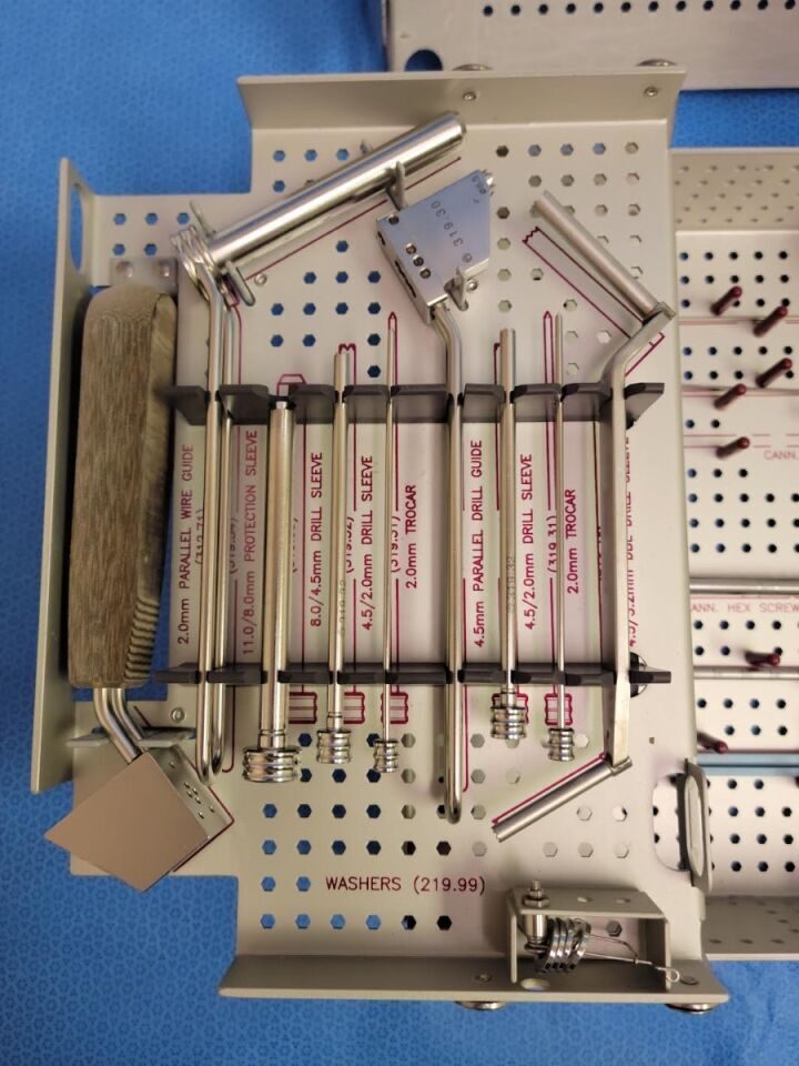 SYNTHES 7.0mm Cannulated Screw Set — photo 2
