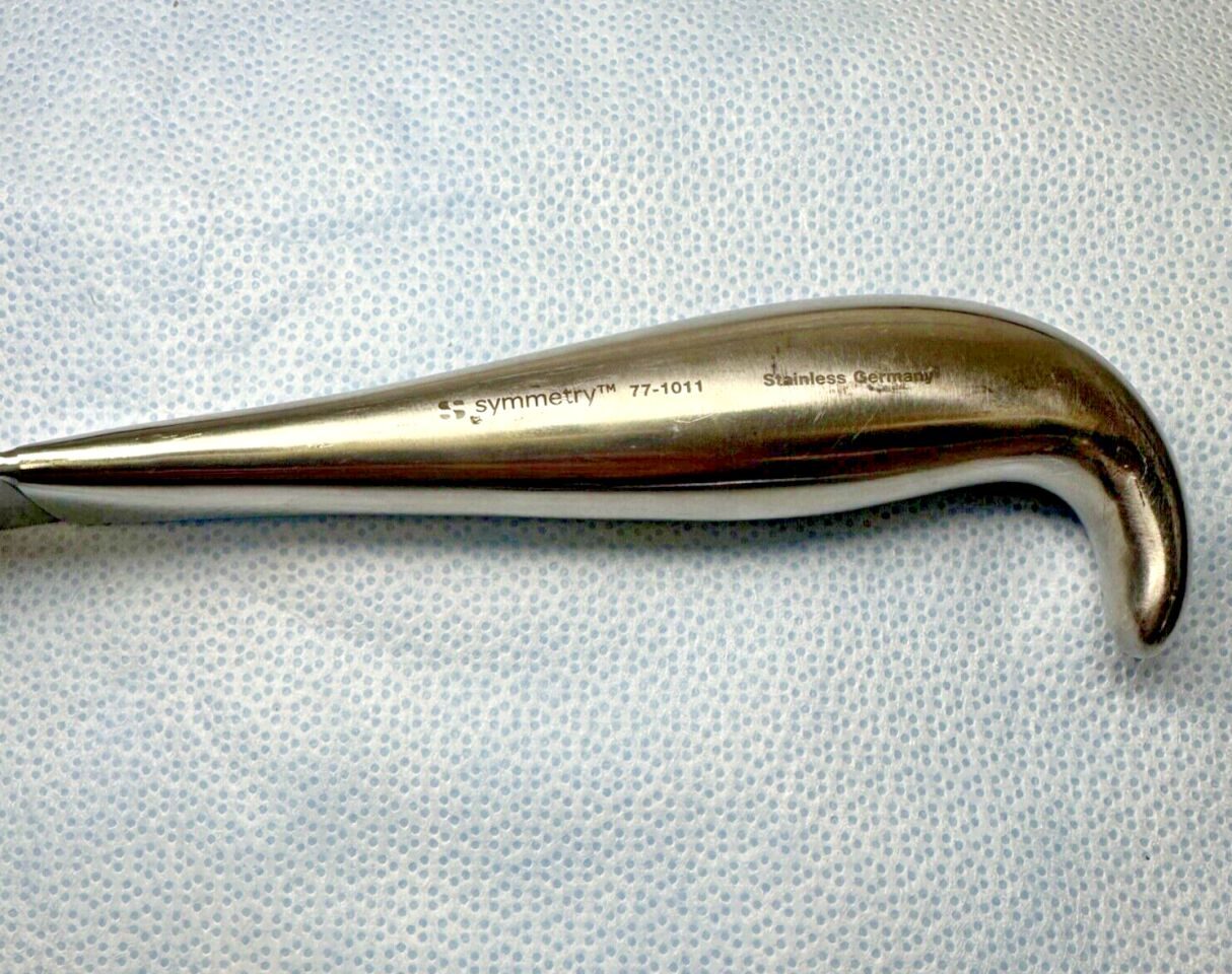 SYMMETRY SURGICAL 77-1011 Bristow-Bankart Humeral Retractor 2 Prong, Blunt — photo 3