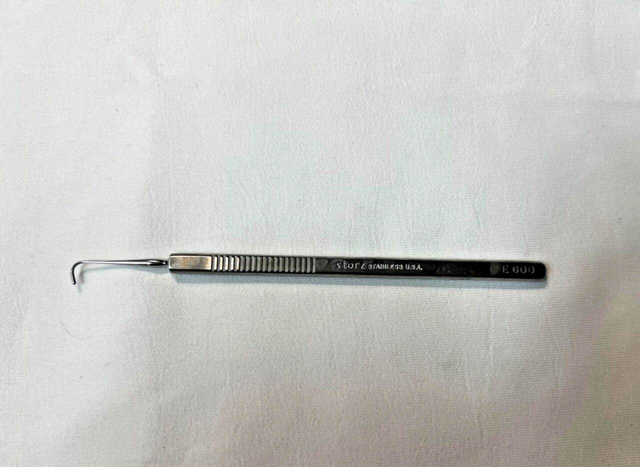 KARL STORZ E-600 Ophthalmic Stevens Tenotomy Muscle Hook Curved 6mm X 4.7" Length — photo 1