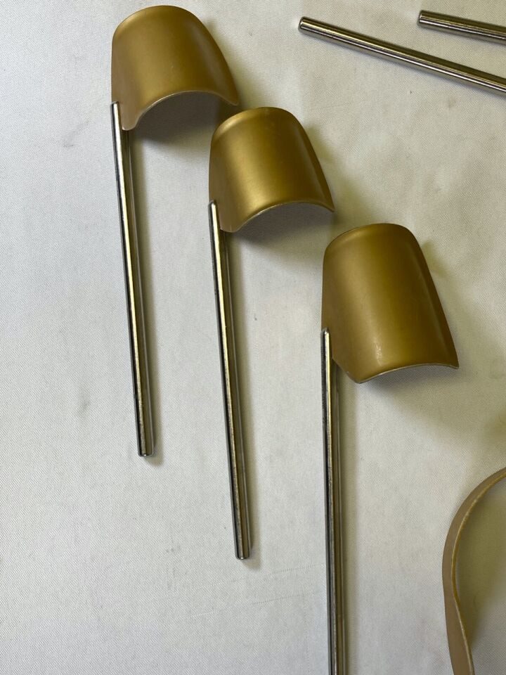 VARIOUS  Omni-Tract Swivel Aluminum Radiolucent Retractor Blades w/ Case — photo 7