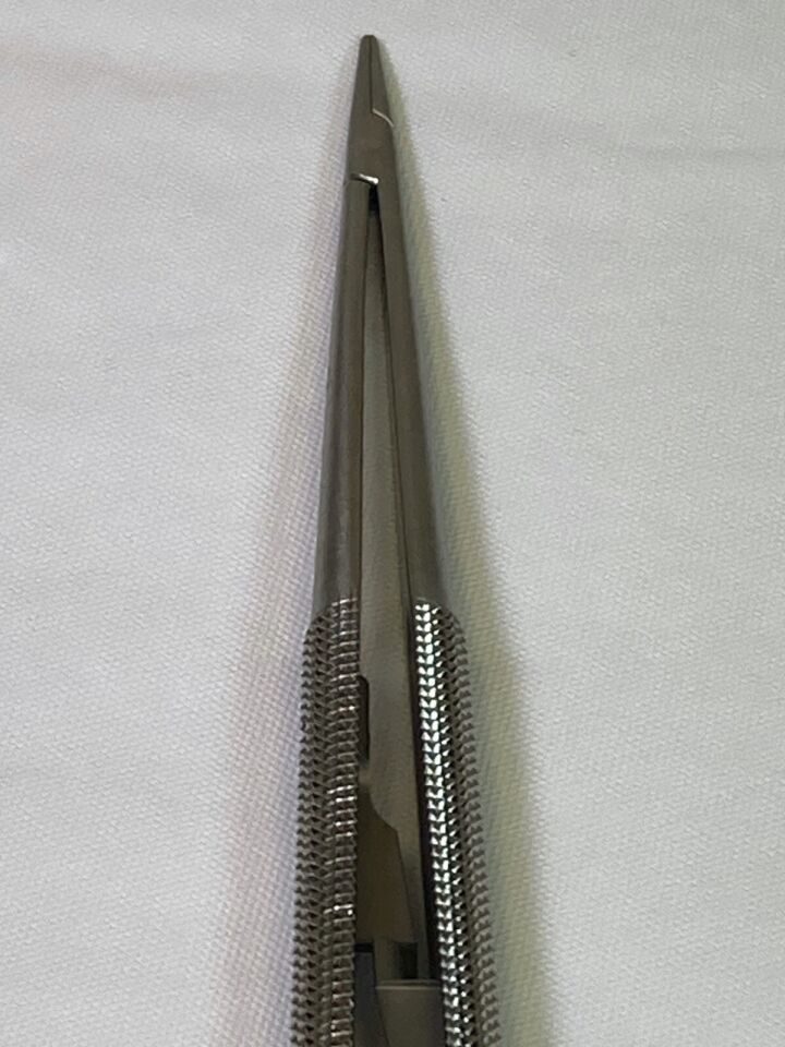 V. MUELLER CH8135-19 Delicate Touch Micro Needle Holder Extra Fine Dust Jaws — photo 9