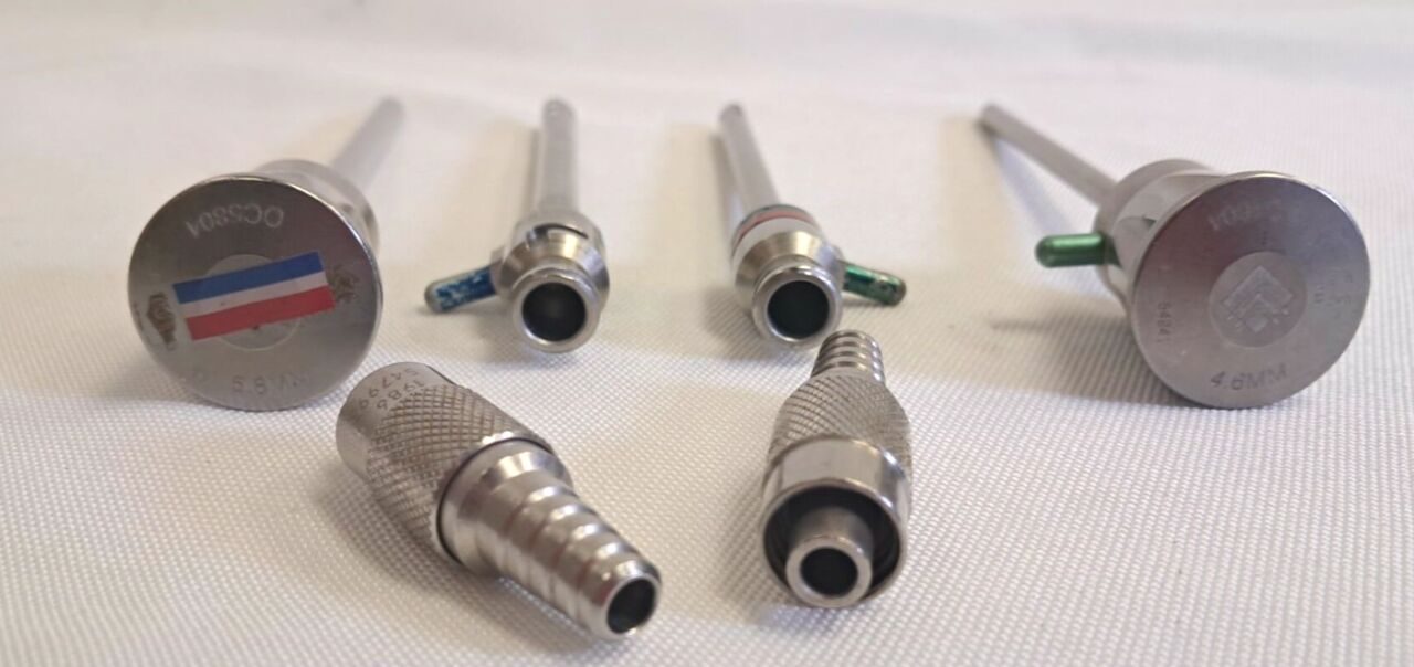 LINVATEC 4.6mm & 5.8mm Fenestrated Cannulas w/ Obturators & Adapters — photo 3