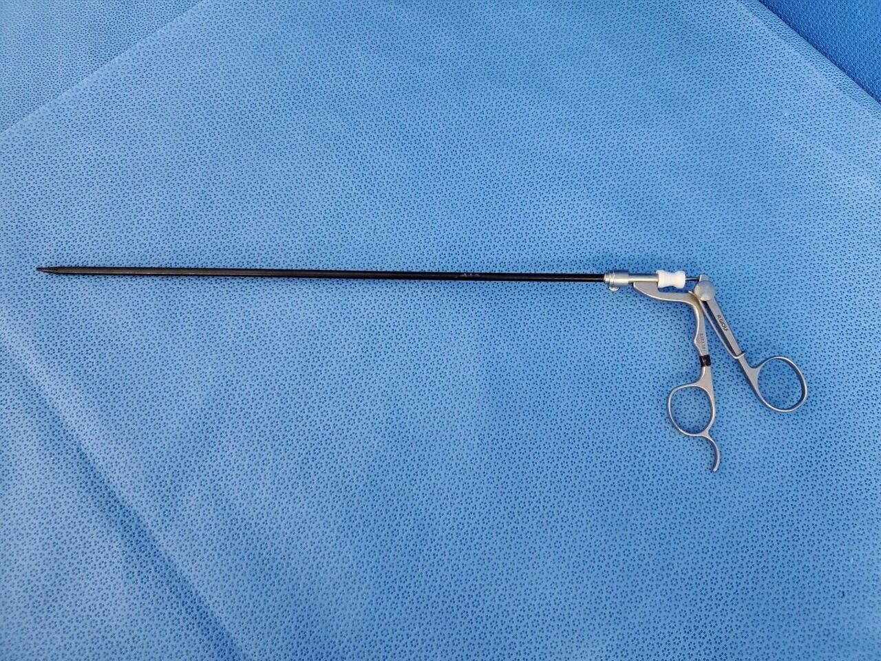 R. WOLF 8383.581 Laparoscopic 5mm Left Curved Dissecting Forcep — photo 2