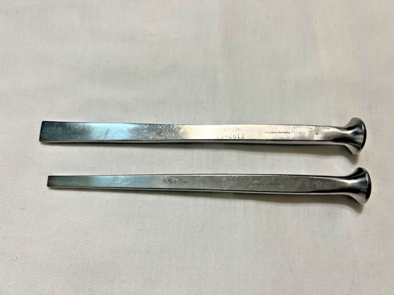 SSI ULTRA 28-2606 & 28-2612 Set of 2 Alexander Bone Chisels 6mm & 12mm — photo 1